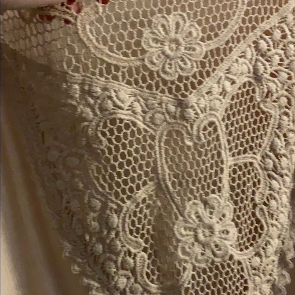 Boho lace top with fringe - Picture 4 of 4